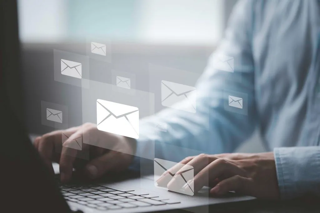 Terbangkan Penjualanmu dengan Strategi Email Marketing yang Sukses 2 Strategi Email Marketing yang Sukses autoresponder